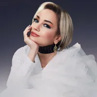 Tatiana Bulanova - Topic
